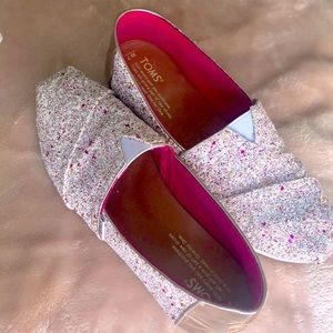 Womens or young girls sparkle TOMS